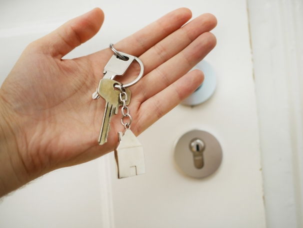 https://LeahSchulz.StopRentingStartOwning.com
